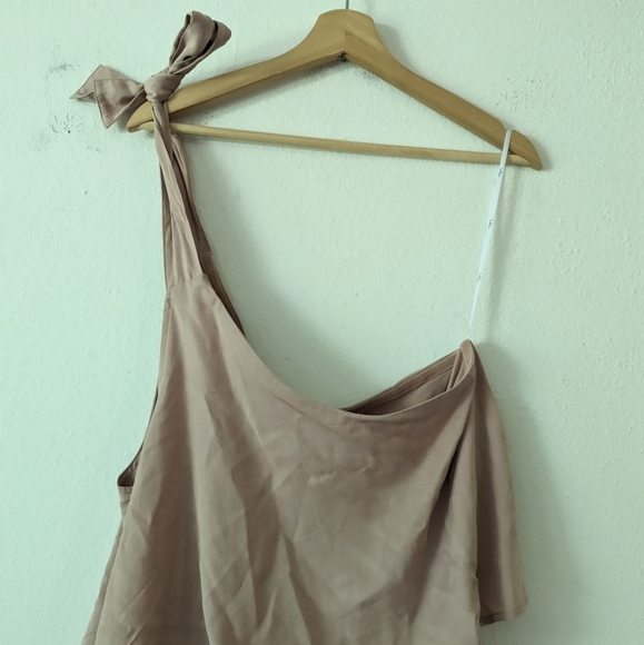 NWT Lulus Destined For Chicness One Shoulder Romper - Picture 3 of 11